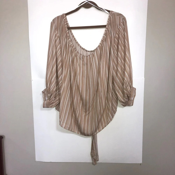 Lulu’s Off Shoulder Blouse Top XL Stripe Tan  Cream Keyhole Tie Bottom - Picture 10 of 10